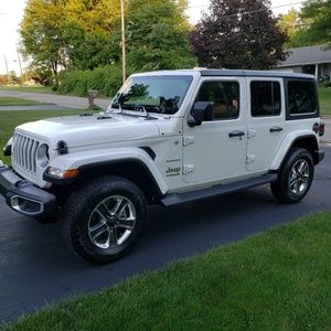 Meet your Posher, Lynn